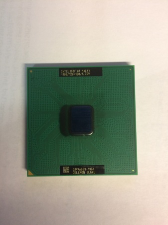 Intel Celeron Prosessori 1100 /128/100/1.75V SL5XU