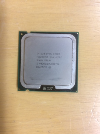 Intel 05 E2180 PENTIUM DUAL-CORE SLA8Y 2.00GHz/1M/800/06